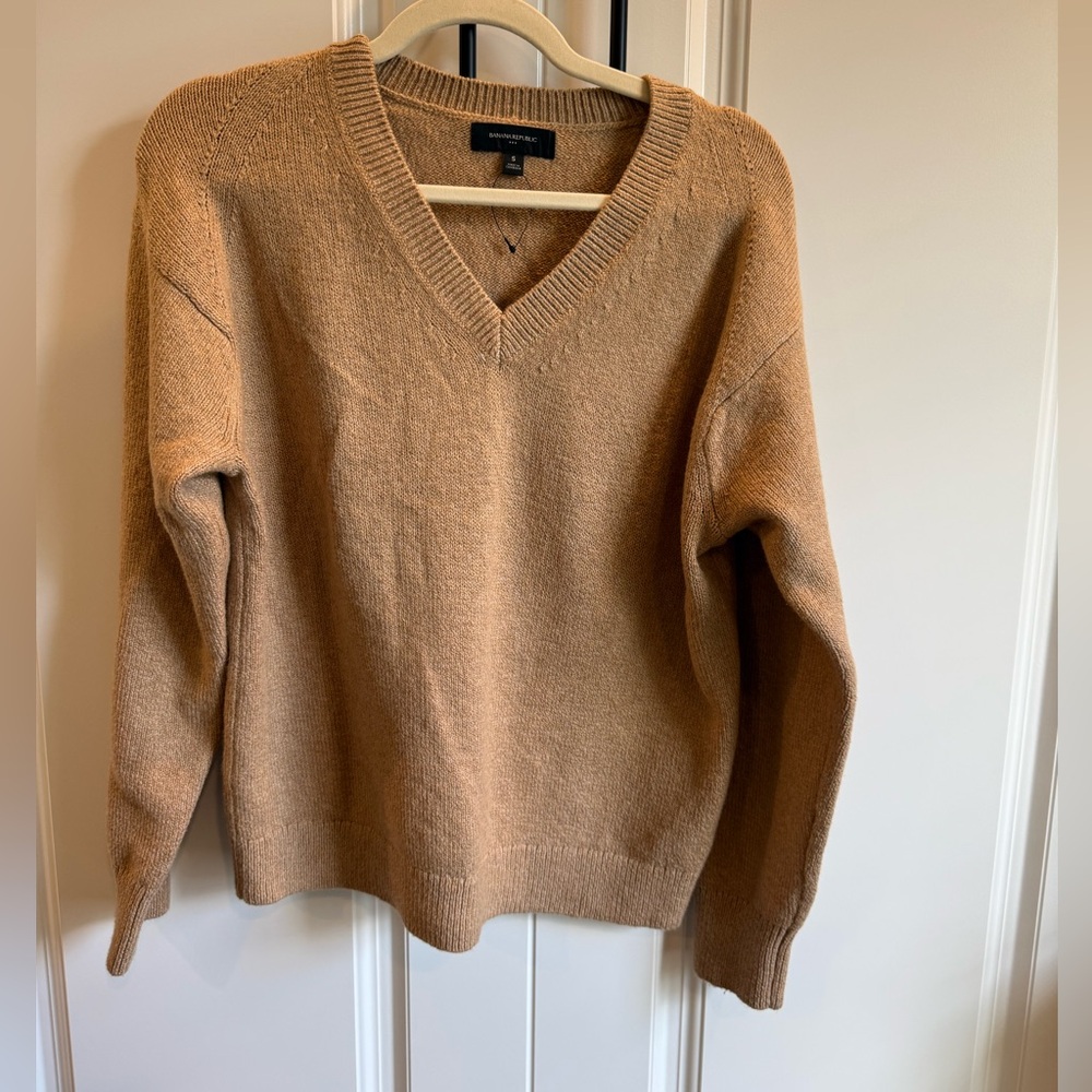 Banana Republic Camel V-Neck Sweater - Picture 2 of 4